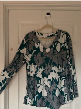 Bright Teal Green & White Floral V-Neck Tunic Top